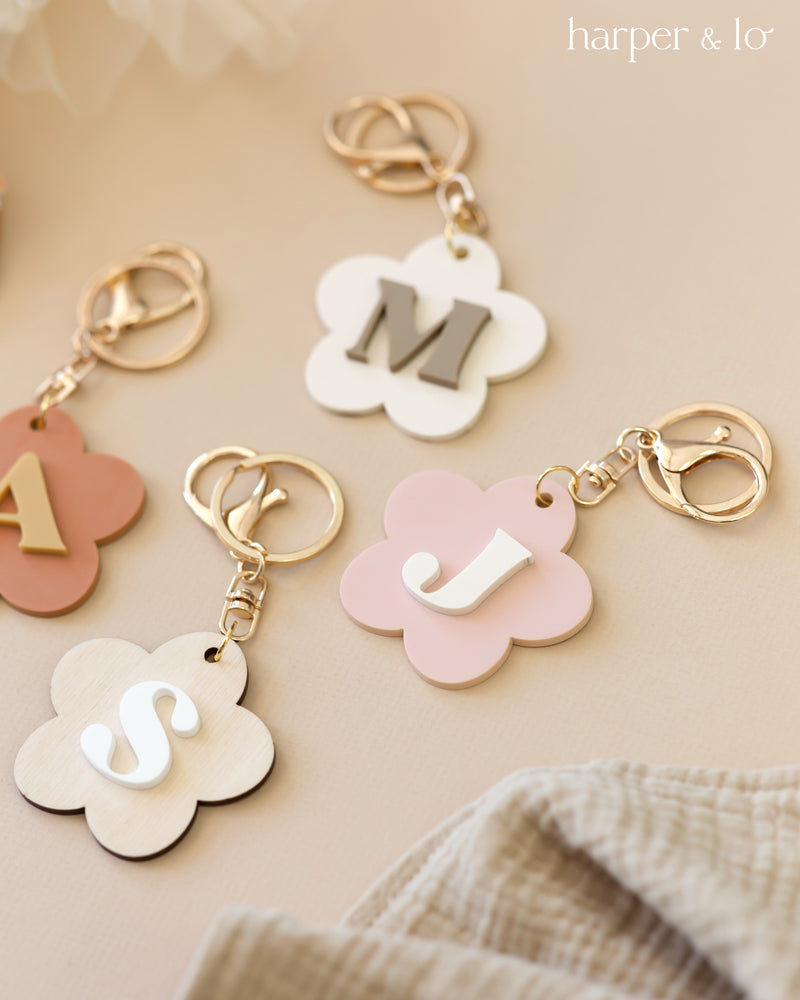 Custom Initial Letter Daisy Keychain