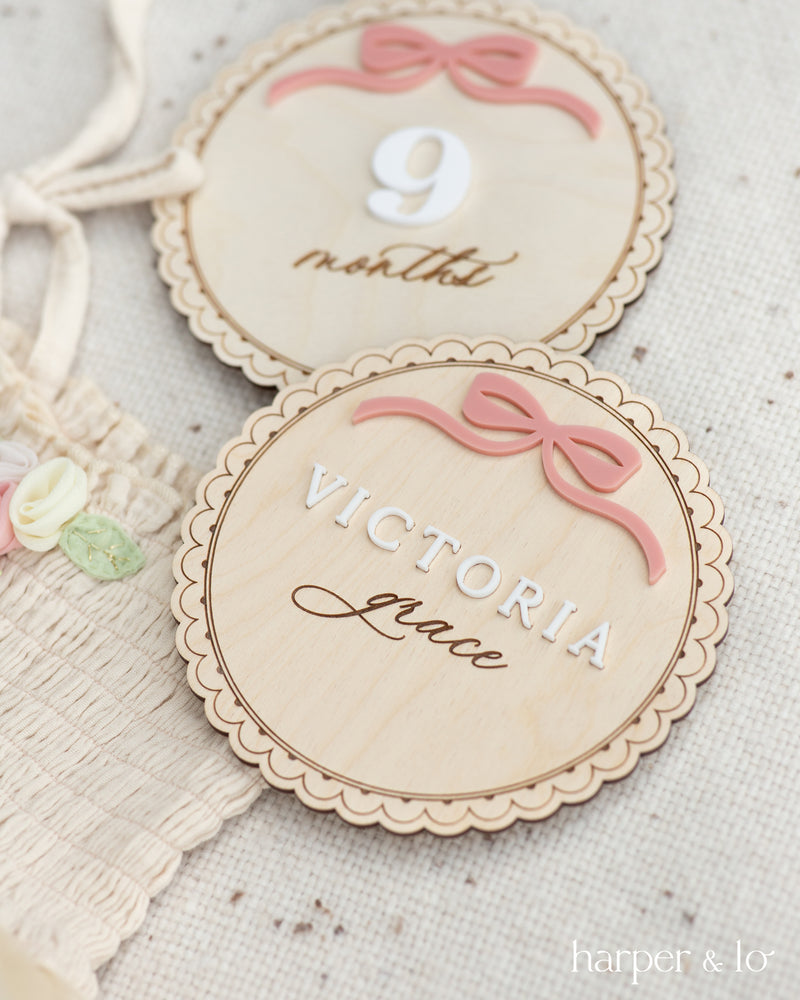 Lace Ribbon Bow | Interchangeable Milestone Cards | Circle